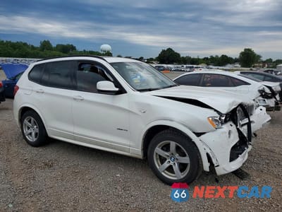Czwarte zdjęcie samochodu z boku: 2014 BMW X3 VIN:5UXWX7C52E0E75566 - miniatura