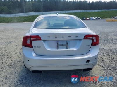Zdjęcie 6 z 12 samochodu: 2014 VOLVO S60 T5 VIN:YV1612FS7E2298113 - miniatura