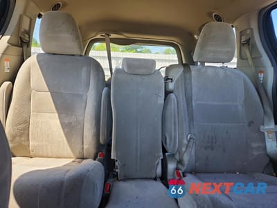 Zdjęcie 10 z 13 samochodu: 2015 TOYOTA SIENNA LE VIN:5TDKK3DC4FS580898 - miniatura