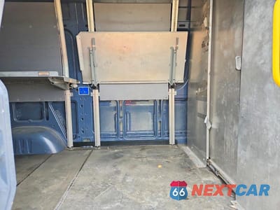 Zdjęcie 11 z 13 samochodu: 2019 MERCEDES BENZ SPRINTER 2500 DELIVERY VAN VIN:WD4PF0CD3KT004322 - miniatura