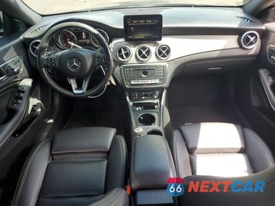 Zdjęcie 8 z 12 samochodu: 2018 MERCEDES-BENZ CLA 250 VIN:WDDSJ4EB4JN562677 - miniatura