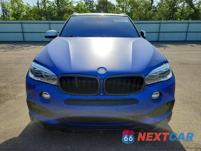 Piąte zdjęcie samochodu w środku: 2017 BMW X5 XDRIVE50I VIN:5UXKR6C59H0J84356 - miniatura