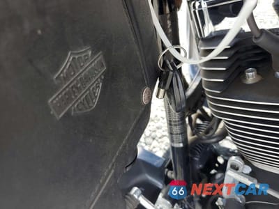 Zdjęcie 8 z 10 samochodu: 2009 HARLEY-DAVIDSON FLHTCUTG VIN:1HD1MAM119Y851965 - miniatura