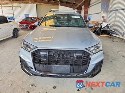 Piąte zdjęcie samochodu w środku: 2024 AUDI Q7 PRESTIGE S-LINE VIN:WA1WXBF77RD007050 - miniatura
