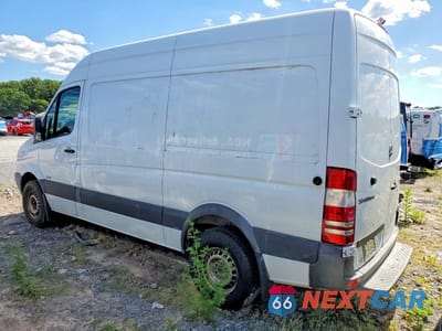 Drugie zdjęcie samochodu z przodu: 2012 MERCEDES-BENZ SPRINTER 2500 DELIVERY VAN VIN:WD3PE7CCXC5628048 - miniatura