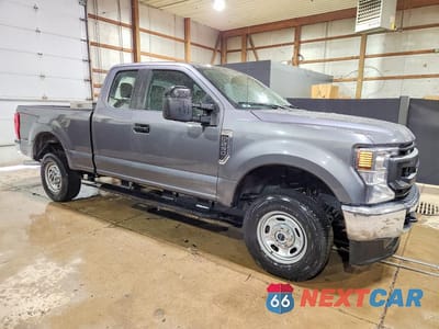 Czwarte zdjęcie samochodu z boku: 2021 FORD F250 SUPER DUTY VIN:1FT7X2B69MEE13275 - miniatura