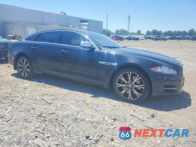 Czwarte zdjęcie samochodu z boku: 2012 JAGUAR XJL SUPERCHARGED VIN:SAJWA2GE4CMV31141 - miniatura