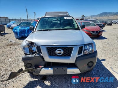 Piąte zdjęcie samochodu w środku: 2014 NISSAN XTERRA X VIN:5N1AN0NW3EN806200 - miniatura