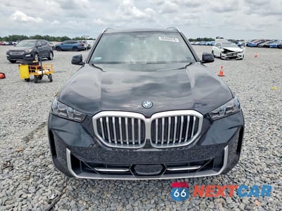 Piąte zdjęcie samochodu w środku: 2025 BMW X5 XDRIVE50E VIN:5UX43EU06S9Y16742 - miniatura