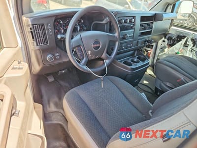 Zdjęcie 8 z 13 samochodu: 2023 GMC SAVANA G2500 VIN:1GTW7AFPXP1201683 - miniatura