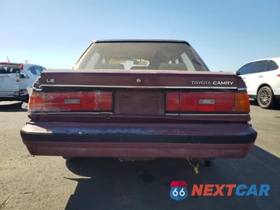 Zdjęcie 6 z 12 samochodu: 1986 TOYOTA CAMRY LE VIN:JT2SV16E6G0408976 - miniatura
