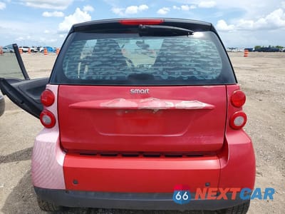 Zdjęcie 6 z 12 samochodu: 2009 SMART FORTWO PURE VIN:WMEEJ31X19K248356 - miniatura