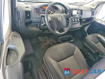 Zdjęcie 8 z 13 samochodu: 2019 RAM PROMASTER 2500 2500 HIGH VIN:3C6TRVCG4KE500432 - miniatura