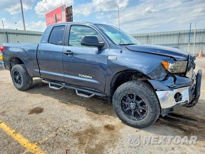 Czwarte zdjęcie samochodu z boku: 2008 TOYOTA TUNDRA SR5 VIN:5TFRV54178X041611 - miniatura