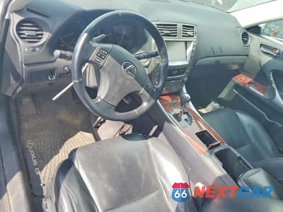 Zdjęcie 8 z 12 samochodu: 2008 LEXUS IS 250 VIN:JTHCK262785017693 - miniatura