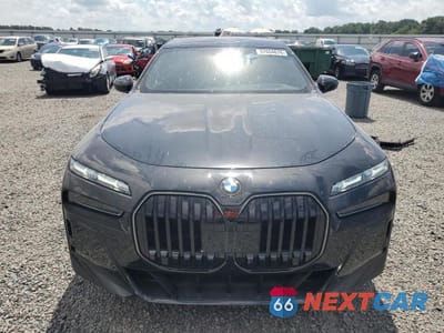 Piąte zdjęcie samochodu w środku: 2026 BMW 760 XI VIN:WBA33EJ08TCX42873 - miniatura