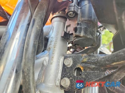 Zdjęcie 9 z 9 samochodu: 2013 HONDA CBR250 R VIN:MLHMC4109D5302763 - miniatura