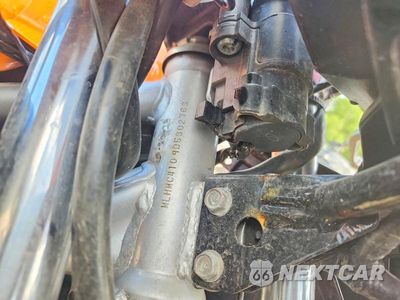Zdjęcie 9 z 9 samochodu: 2013 HONDA CBR250 R VIN:MLHMC4109D5302763 - miniatura