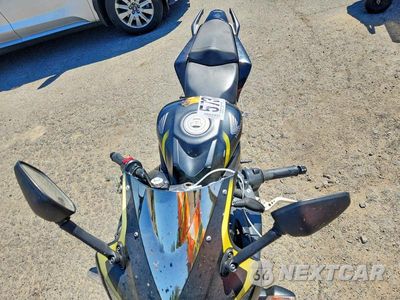 Piąte zdjęcie samochodu w środku: 2015 HONDA CBR300 RA VIN:MLHNC5156F5100598 - miniatura