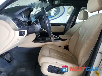 Zdjęcie 7 z 12 samochodu: 2017 BMW X5 SDRIVE35I VIN:5UXKR2C32H0X04646 - miniatura