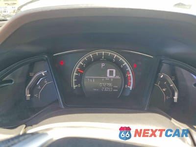 Zdjęcie 9 z 12 samochodu: 2016 HONDA CIVIC LX VIN:19XFC2F58GE217667 - miniatura