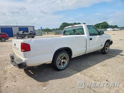 Trzecie zdjęcie samochodu z tyłu: 2000 CHEVROLET S TRUCK S10 VIN:1GCCS14W4YK219149 - miniatura