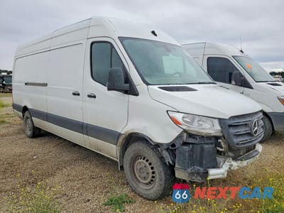 Czwarte zdjęcie samochodu z boku: 2019 MERCEDES-BENZ SPRINTER 2500 VIN:WD3PF1CD4KP055377 - miniatura