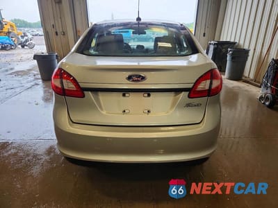 Zdjęcie 6 z 12 samochodu: 2013 FORD FIESTA S VIN:3FADP4AJ7DM224483 - miniatura