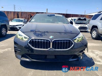 Piąte zdjęcie samochodu w środku: 2022 BMW 228I VIN:WBA53AK05N7K39278 - miniatura