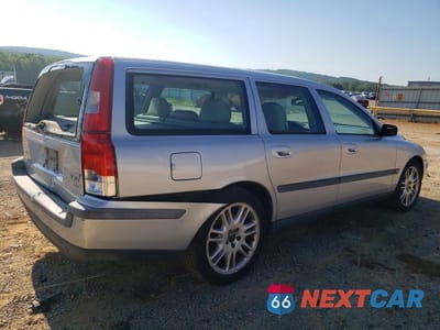 Trzecie zdjęcie samochodu z tyłu: 2004 VOLVO V70 FWD VIN:YV1SW59V242451163 - miniatura