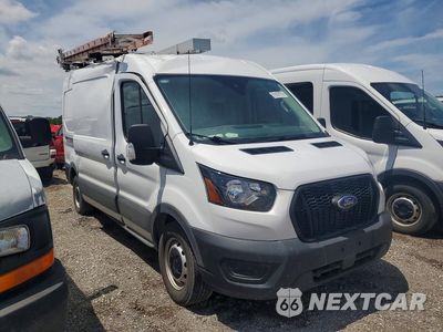 Czwarte zdjęcie samochodu z boku: 2023 FORD TRANSIT VIN:1FTBR1C86PKB16534 - miniatura