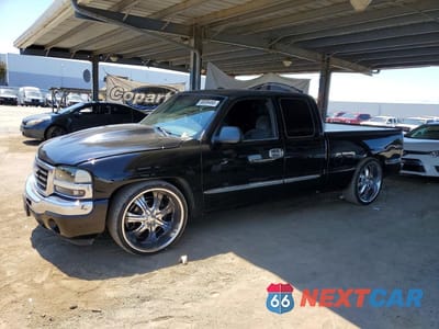2005 GMC NEW SIERRA C1500 2GTEC19T451316156 - główne zdjęcie licytacji z USA - miniatura
