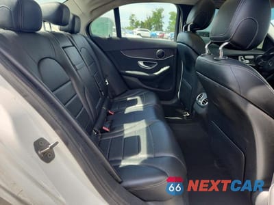 Zdjęcie 10 z 12 samochodu: 2017 MERCEDES-BENZ C 300 VIN:WDDWF4JB9HR252777 - miniatura