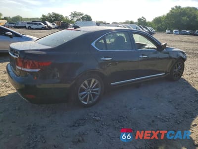 Trzecie zdjęcie samochodu z tyłu: 2016 LEXUS LS 460 BASE VIN:JTHCL5EF7G5026170 - miniatura