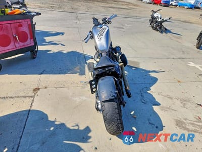 Czwarte zdjęcie samochodu z boku: 2007 YAMAHA XVS1100 VIN:JYAVP11Y57A010194 - miniatura