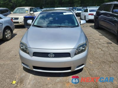 Piąte zdjęcie samochodu w środku: 2010 SCION TC BASE VIN:JTKDE3B77A0316620 - miniatura