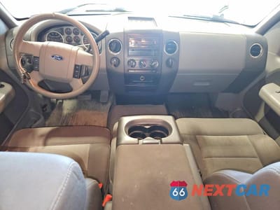 Zdjęcie 8 z 12 samochodu: 2004 FORD F150 SUPERCREW VIN:1FTRW14WX4KC79347 - miniatura