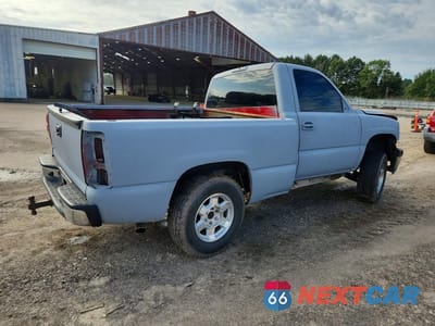 Trzecie zdjęcie samochodu z tyłu: 2001 CHEVROLET SILVERADO K1500 VIN:1GCEK14T21Z119529 - miniatura