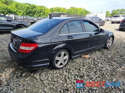 Trzecie zdjęcie samochodu z tyłu: 2010 MERCEDES-BENZ C 300 4MATIC VIN:WDDGF8BB1AR118135 - miniatura