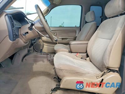 Zdjęcie 7 z 12 samochodu: 2001 TOYOTA TACOMA XTRACAB PRERUNNER VIN:5TESM92N31Z852659 - miniatura