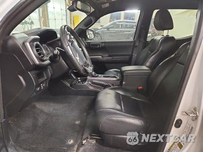 Zdjęcie 7 z 12 samochodu: 2019 TOYOTA TACOMA TRD OFF-ROAD VIN:3TMCZ5AN2KM208598 - miniatura
