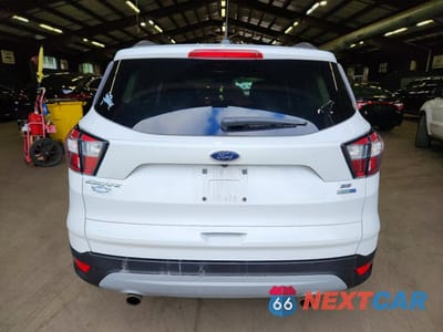 Zdjęcie 6 z 13 samochodu: 2018 FORD ESCAPE SE VIN:1FMCU9GD5JUB01295 - miniatura