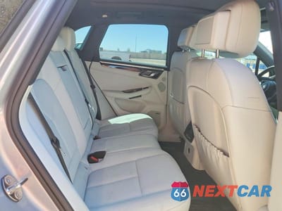 Zdjęcie 11 z 14 samochodu: 2025 PORSCHE MACAN BASE VIN:WP1AA2A52SLB08885 - miniatura
