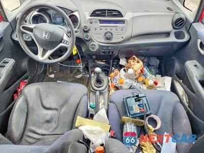Zdjęcie 8 z 12 samochodu: 2010 HONDA FIT SPORT VIN:JHMGE8G41AC002426 - miniatura