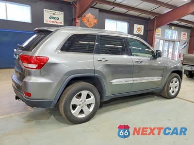 Trzecie zdjęcie samochodu z tyłu: 2012 JEEP GRAND CHEROKEE LAREDO VIN:1C4RJFAG8CC233789 - miniatura
