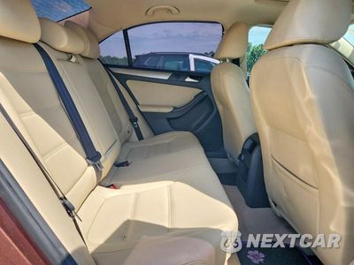 Zdjęcie 10 z 13 samochodu: 2016 VOLKSWAGEN JETTA SE VIN:3VWD67AJ7GM340220 - miniatura