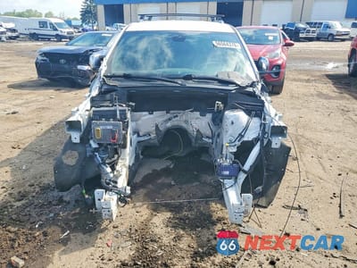 Piąte zdjęcie samochodu w środku: 2019 JEEP GRAND CHEROKEE LIMITED VIN:1C4RJFBG1KC837696 - miniatura