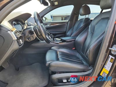 Zdjęcie 7 z 12 samochodu: 2019 BMW 530E VIN:WBAJA9C52KB254309 - miniatura