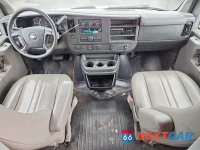 Zdjęcie 8 z 13 samochodu: 2015 CHEVROLET EXPRESS G2500 VIN:1GCWGFCF4F1275091 - miniatura