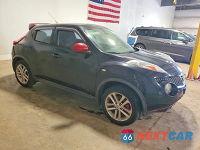 Czwarte zdjęcie samochodu z boku: 2014 NISSAN JUKE S VIN:JN8AF5MV2ET481045 - miniatura